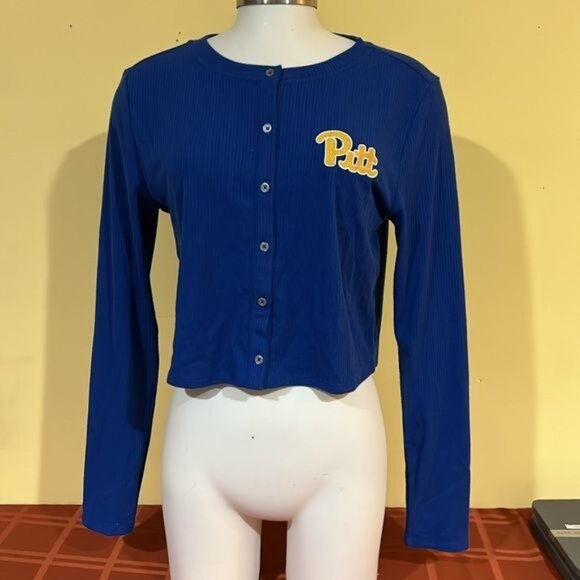 Pitt Panthers Waffle Knit ribbed cropped Cardigan medium NWOT - Picture 2 of 8